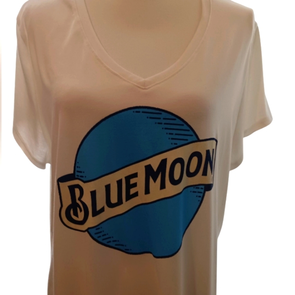 Blue Moon Apt 9 White Graphic Womens T-Shirt